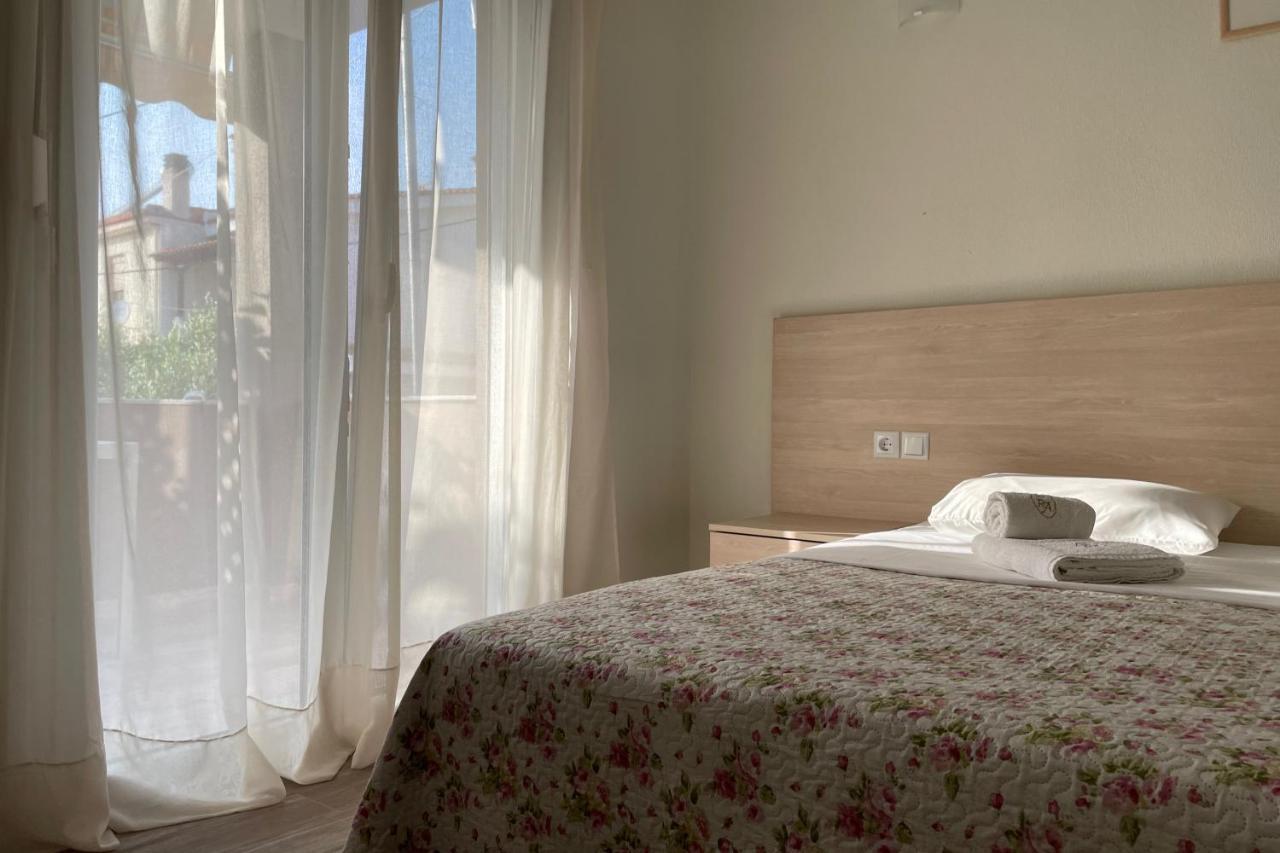 Royals Apartments 2 Nikiti  Luaran gambar