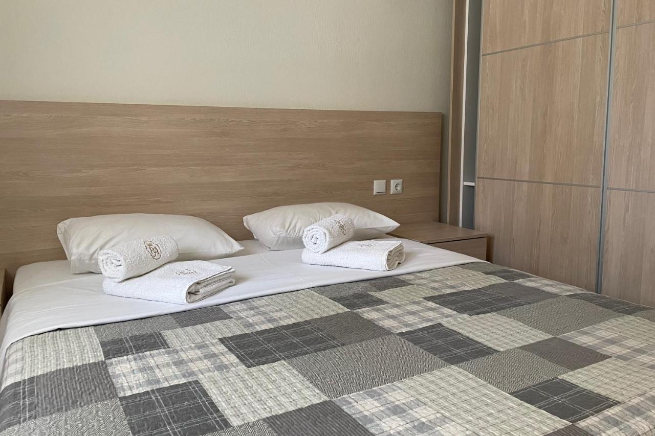 Royals Apartments 2 Nikiti  Luaran gambar