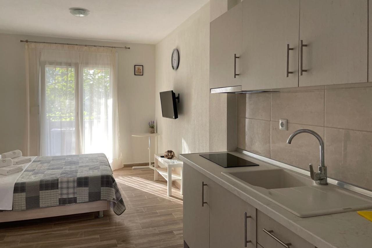 Royals Apartments 2 Nikiti  Luaran gambar