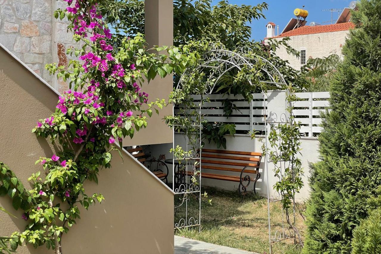 Royals Apartments 2 Nikiti  Luaran gambar