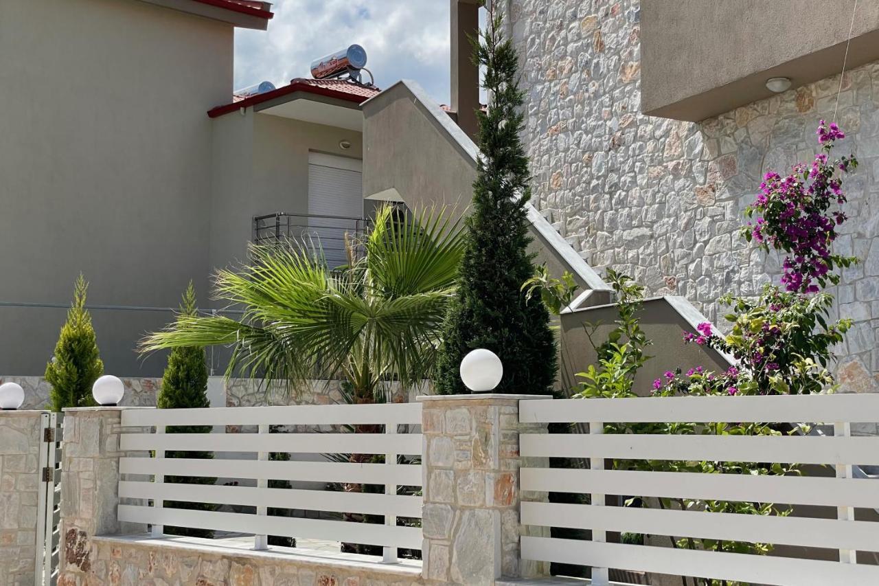 Royals Apartments 2 Nikiti  Luaran gambar